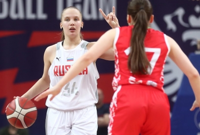 «Друг за друга и вперёд!». Игроки МБА в женской сборной России U20
